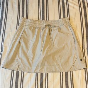 Apana Light Gray Women’s Active Skort with Drawstring